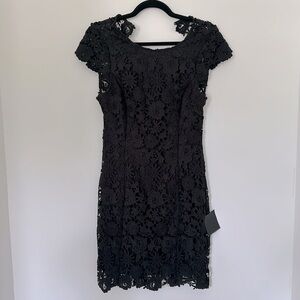 (NWT) Lulu’s Black Backless Lace Dress (Size S)